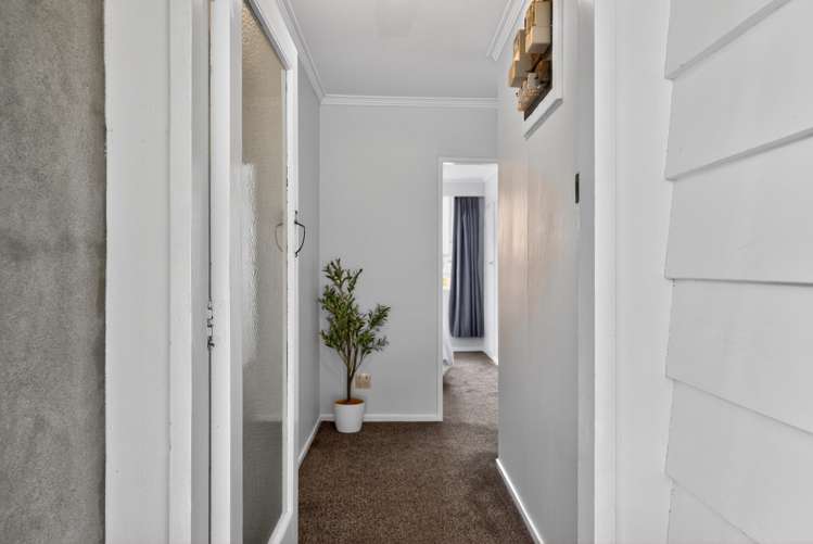 14 Miro Street Eastbourne_11