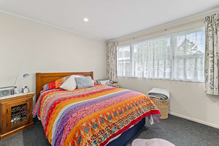 5 Adam Place Mangakakahi_8