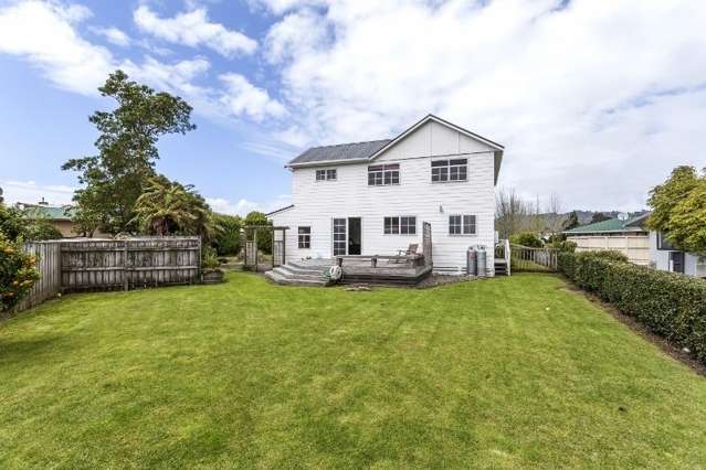 104 Waverley Place Whangamata_1