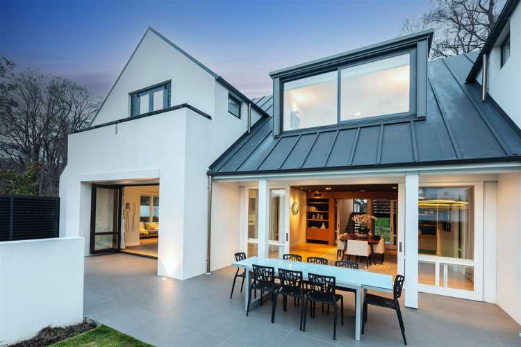 3 Helmores Lane Merivale_38