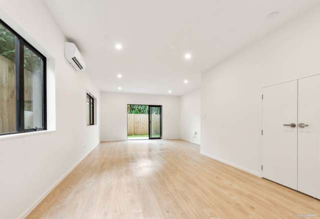 2/26 Parry Road Mt Wellington_1