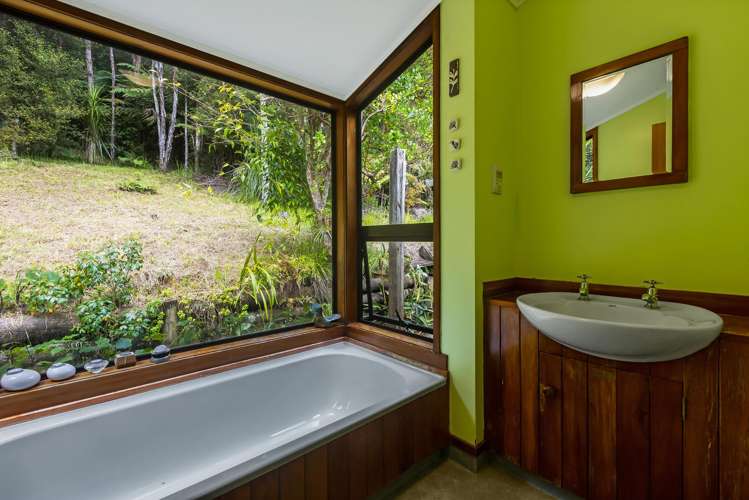 73 Campbell Road Totara North_18