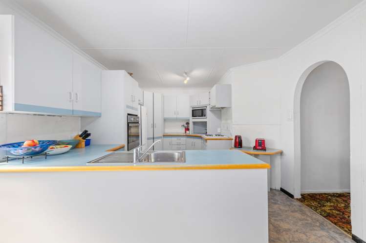 2 Redwood Street Seddon_11