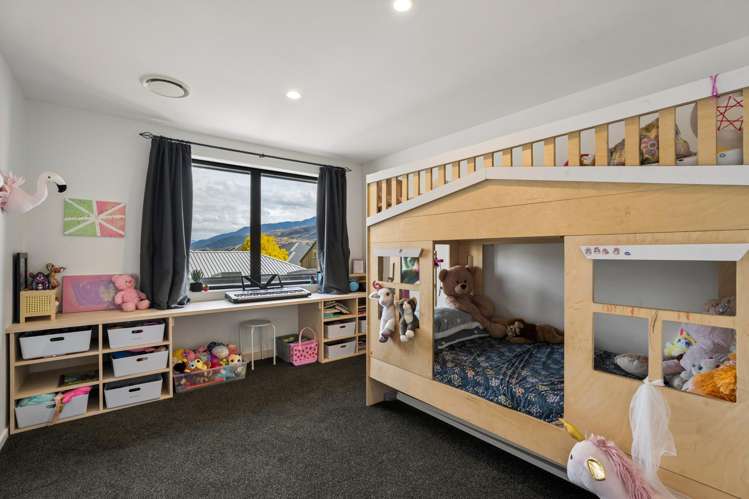 59 Risinghurst Terrace Lower Shotover_11