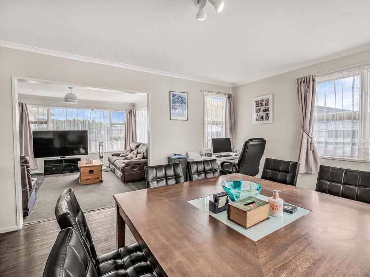 29 John F Kennedy Drive Milson_12