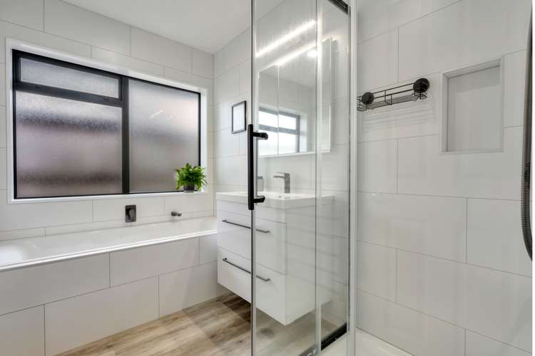 3 Ron Wyatt Lane Waiuku_15