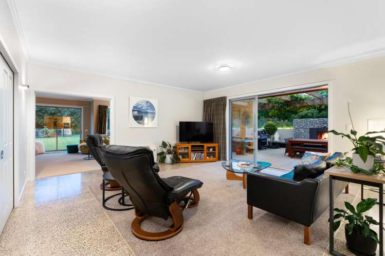 2 Railway Lane Outram_13