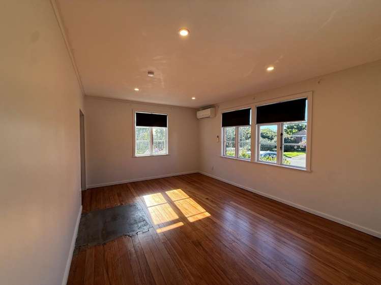18 Renton Road Mount Albert_2