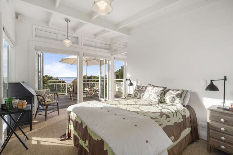 13 Le Roy Road Onetangi_31