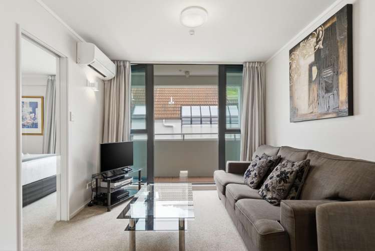 2/5 The Mall Mt Maunganui_9