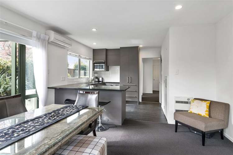 6a Braco Place Burnside_6