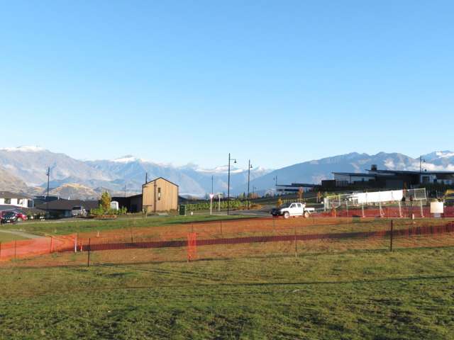 4 Barclay Place Wanaka_1