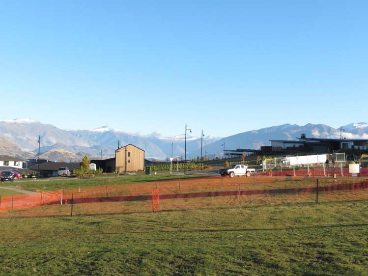 4 Barclay Place Wanaka_1