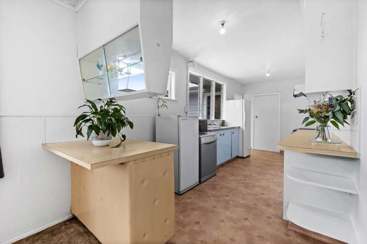 309 Kennedy Road Onekawa_2