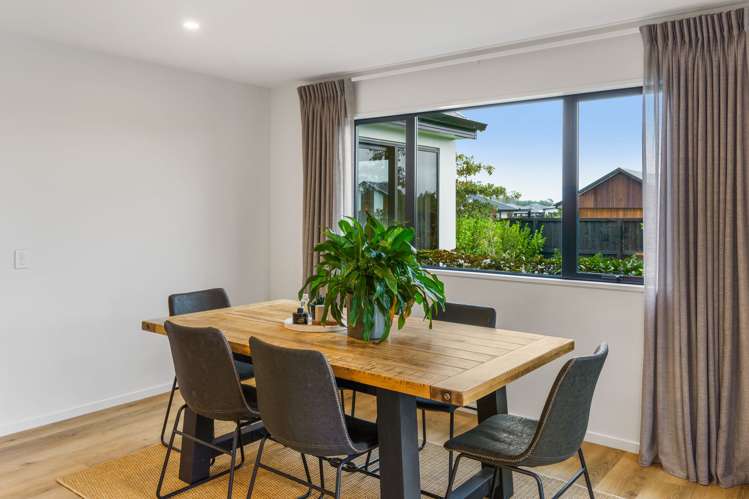 196 Southfield Drive Lincoln_12