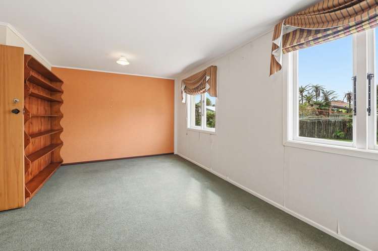 14 Johnston Crescent Hillcrest_17