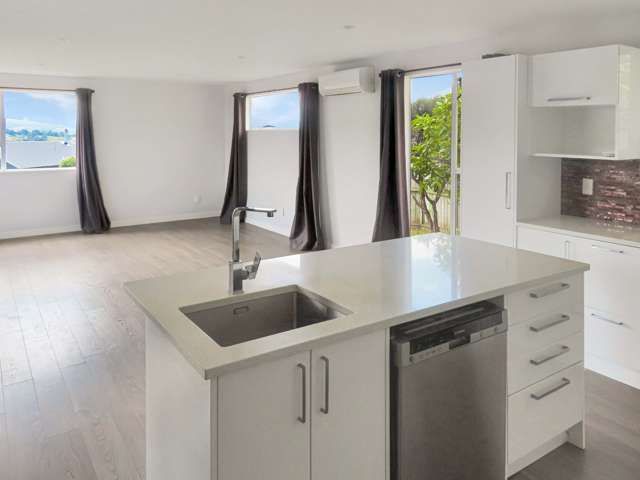 42 Outram Grove Kelson_3