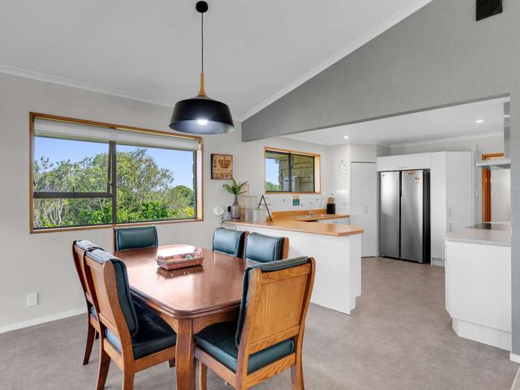 47 Ranui Street Dinsdale_12