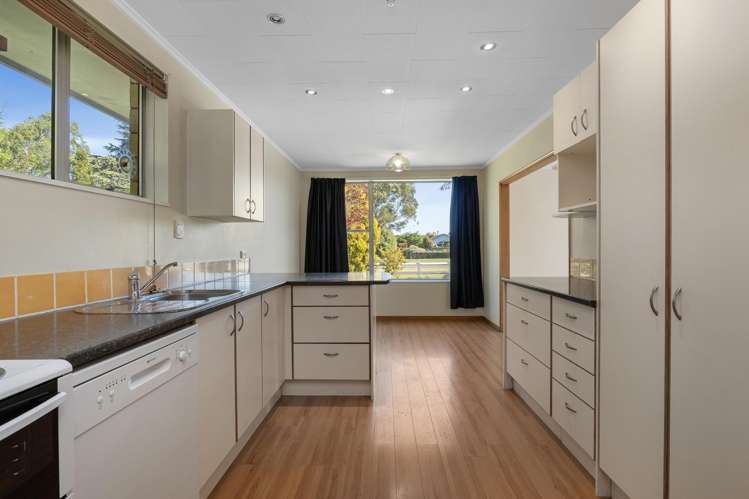 212 Horndon Street Darfield_4