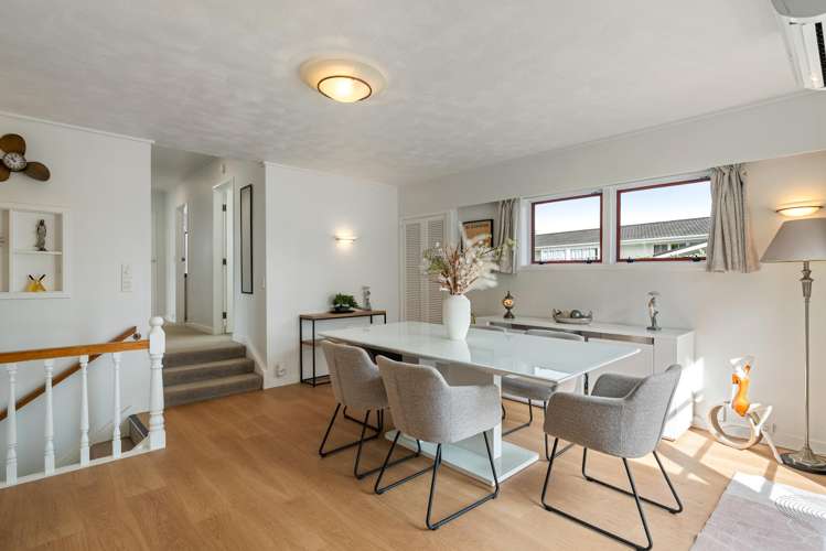 81 Seaview Road Paremata_16