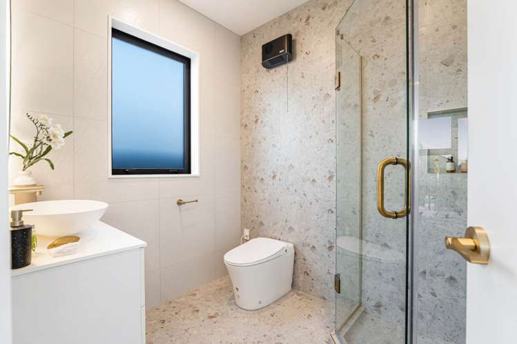 49 Huanui Drive Orewa_14