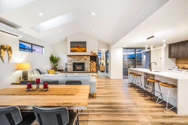 True Luxury on Te Raki Drive!