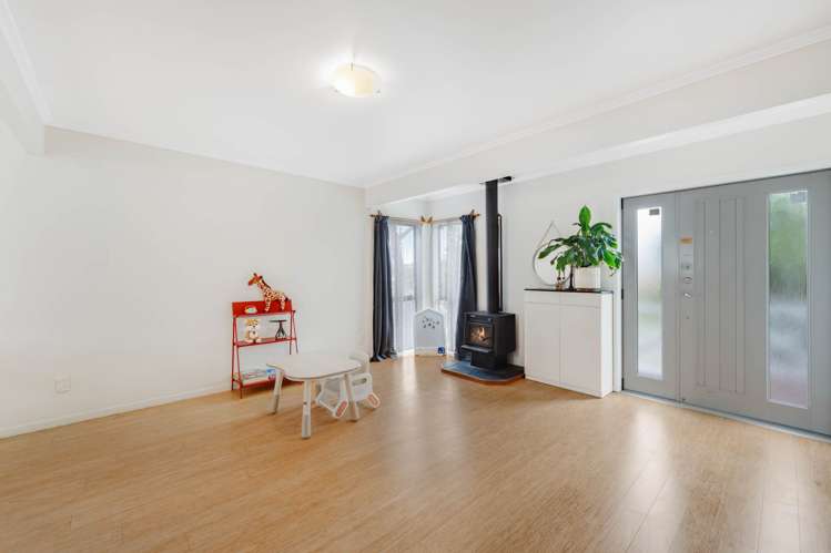 56 Fitzherbert Avenue West Harbour_7