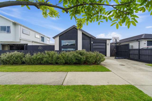 Modern 3-Bedroom Haven on Hinaki Street