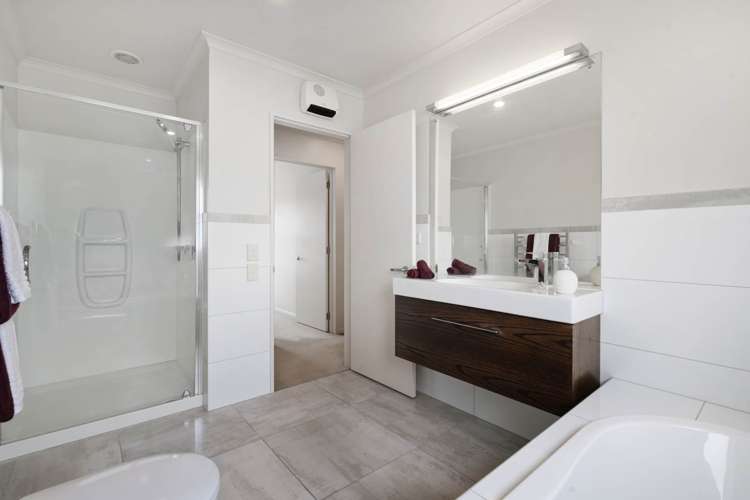 26 Darion Drive Flat Bush_16