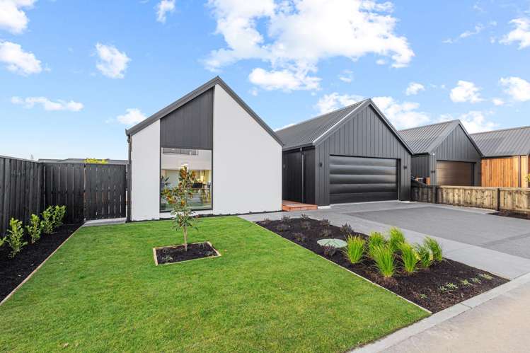 1 Hobbs Lane Harewood_2