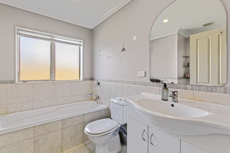 6 Crows Road Swanson_25