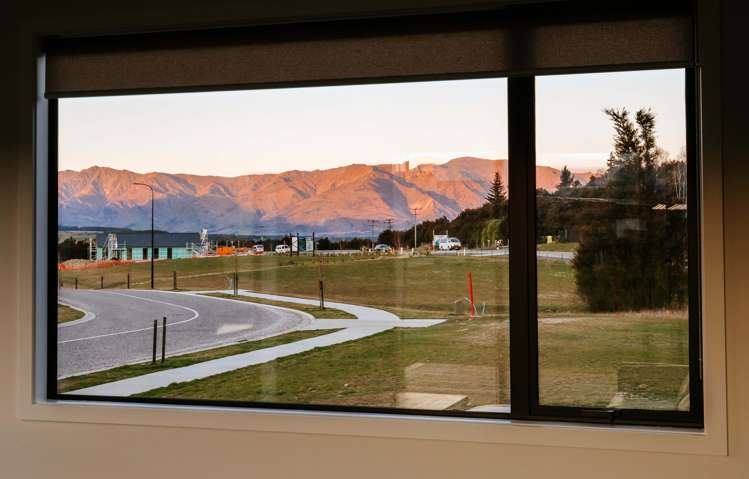 19 Pounamu Avenue Albert Town_14