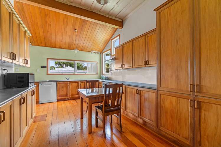 14 Gladwin Road Epsom_12