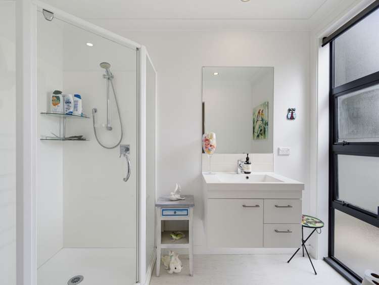 114/61 Golden Sands Drive Papamoa Beach_22
