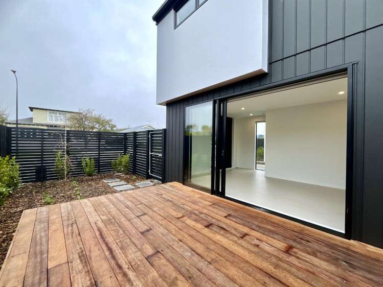 51 Laurence Street 1572_15