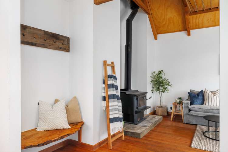 7 Ticehurst Road Lyttelton_13