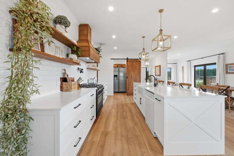 29 Humphries Road Waimumu_6