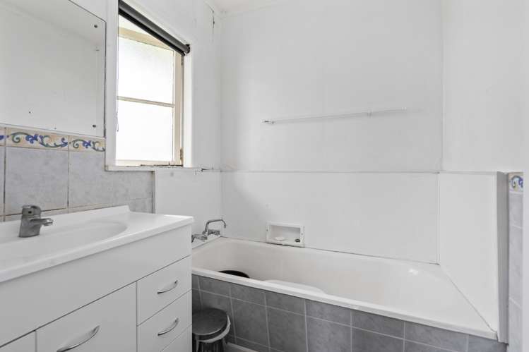 10 Thompson Street Leamington_9