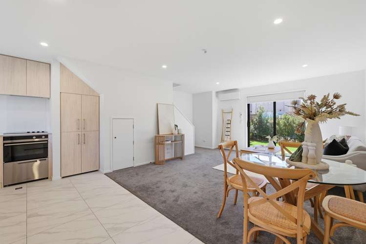 2/6 Matata Place_4