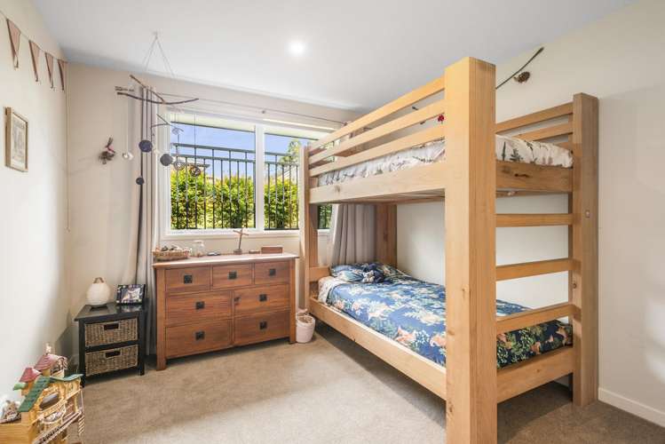 15 Louise Drive Ohauiti_16