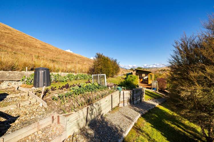 20 Genia Drive Wakefield_20