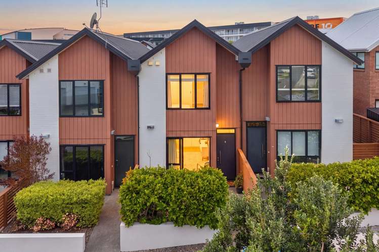 6 Orca Drive Stanmore Bay_19