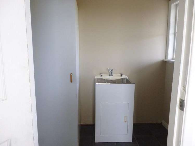 64 Avenue Road 1206_7