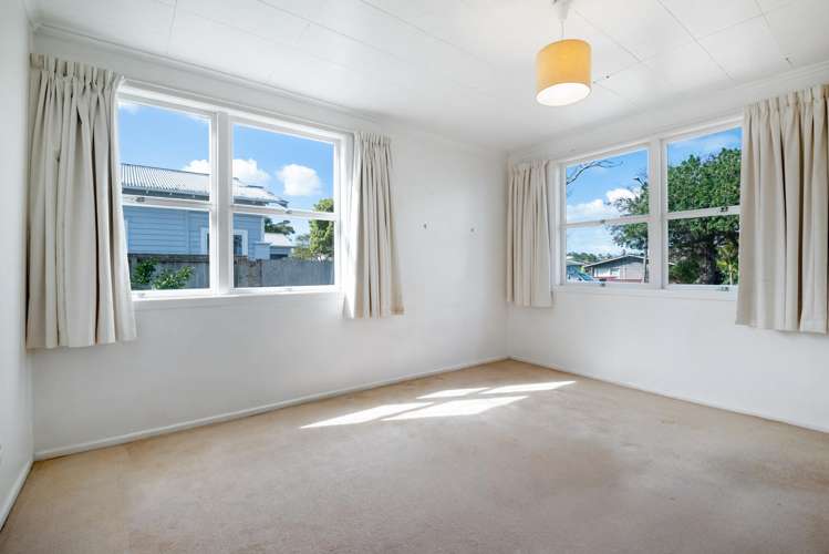 17 Napier Avenue Takapuna_9