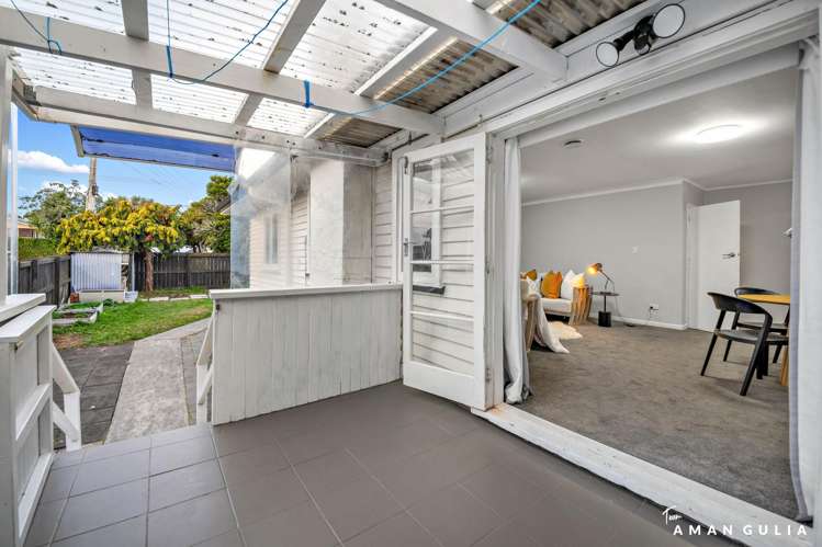 369 Richardson Road Mount Roskill_13