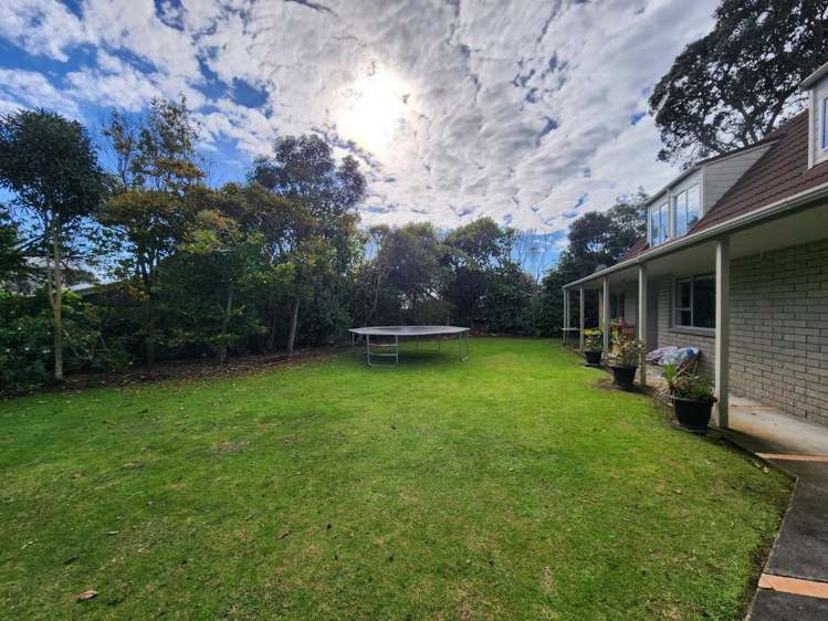 1138 South Road Oakura_23