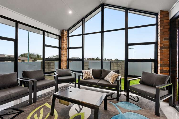 18 Manurau Crescent Merrilands_12