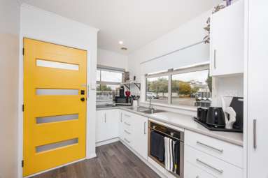 1-3/11 Pascal Street_4