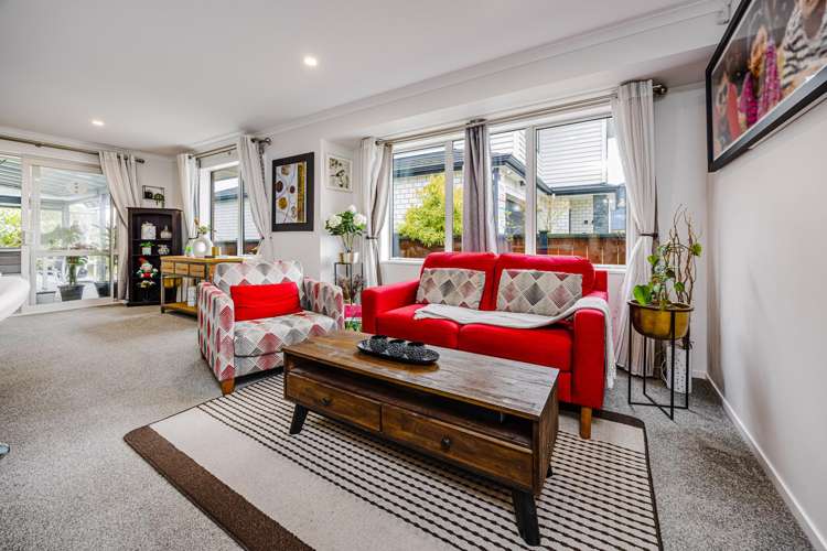 31 Black Beech Crescent Takanini_2