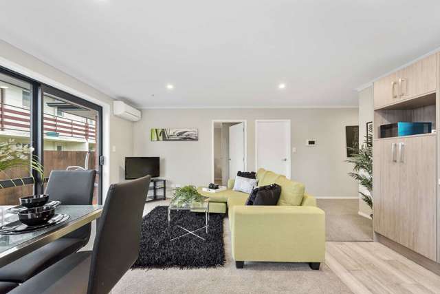 1/90 Firth Street Hamilton East_2